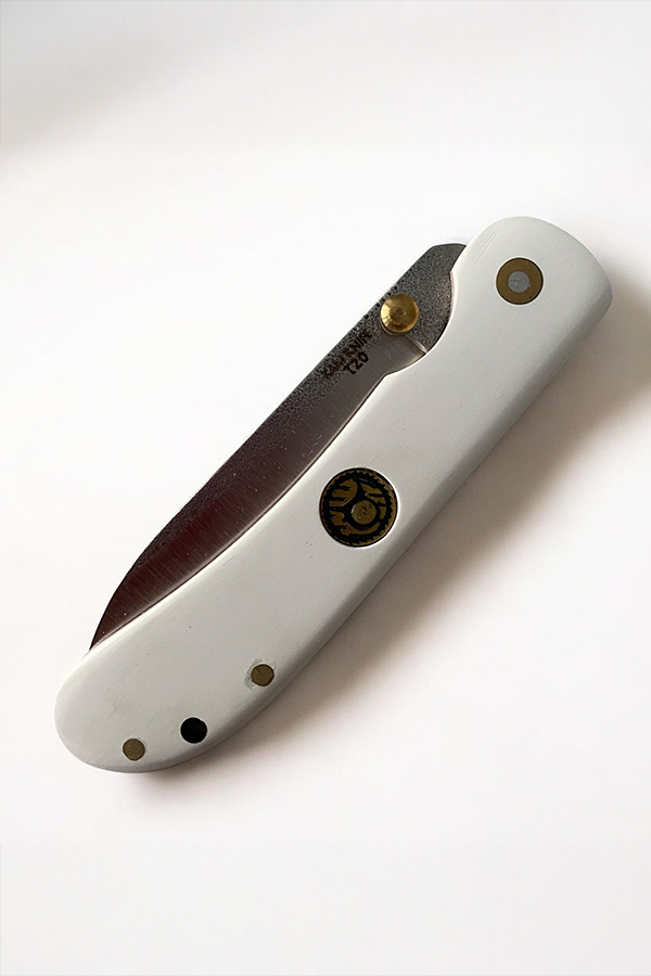 Kam T20, N690  Çakı