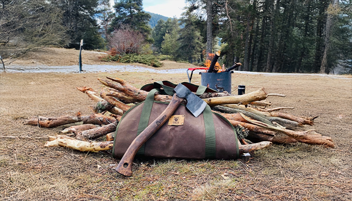 Bushcraft ve Balta Kullanımı: Doğayla İç İçe Yaşama Sanatı